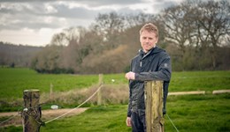 Organic autumn block calver, Dan Burdett’s, strategic dairy farm launch